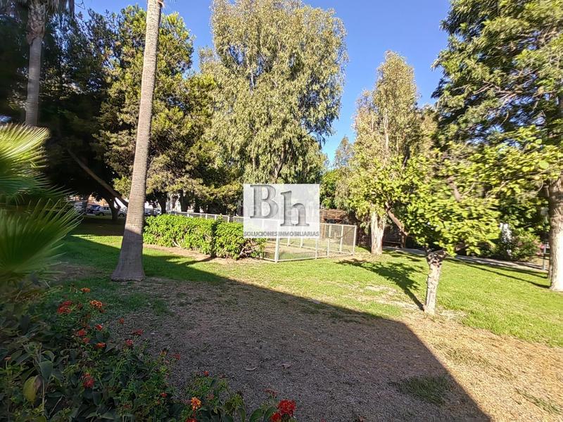 Foto a08c2457-d028-4ba2-84ac-15371e9311cc. Local comercial en avenida sor teresa prat 105 magnífico local en recinto con piscina!!! en Málaga