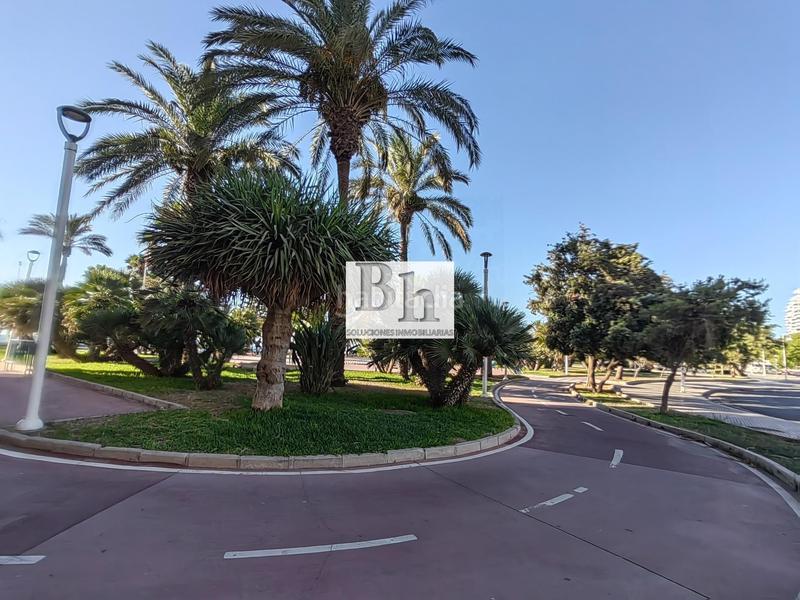 Foto ad1d069a-1a9c-48ef-a185-2bbf6d96406e. Local comercial en avenida sor teresa prat 105 magnífico local en recinto con piscina!!! en Málaga