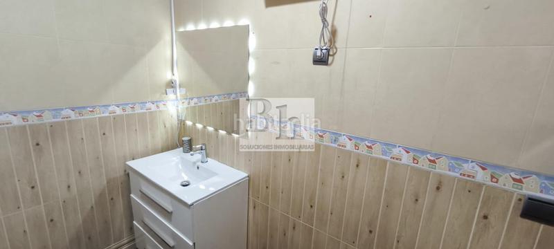Foto 3804245e-57b9-45a0-b075-f0761fe57ec3. Casa adossada amb calefacció aparcament piscina a Málaga