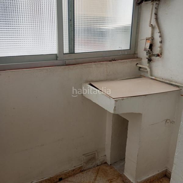 Foto 2ce74e01-3e8f-490e-8cc5-55943892f7d9. Piso plaza basconiaeugenio gross 3 dormitorios en Málaga