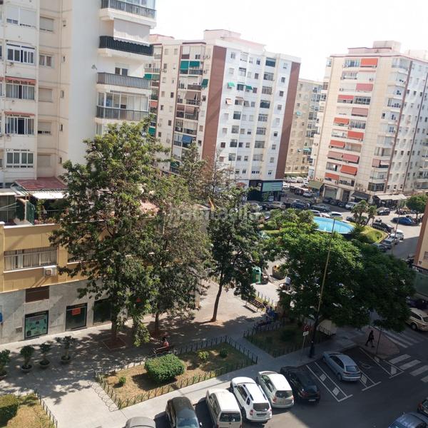 Foto 397337d1-c8e2-4e31-a024-fdc6665b4398. Piso plaza basconiaeugenio gross 3 dormitorios en Málaga