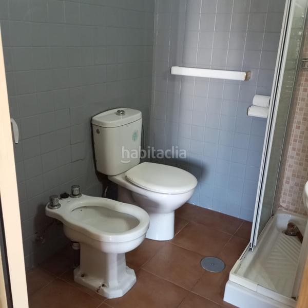 Foto 40a3e31f-0d99-4b45-ad04-abb365f76be7. Piso plaza basconiaeugenio gross 3 dormitorios en Málaga
