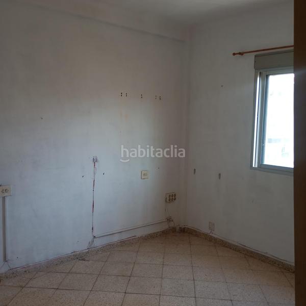 Foto 871ee129-1457-4561-9ef0-f2edc5ebc4af. Piso plaza basconiaeugenio gross 3 dormitorios en Málaga