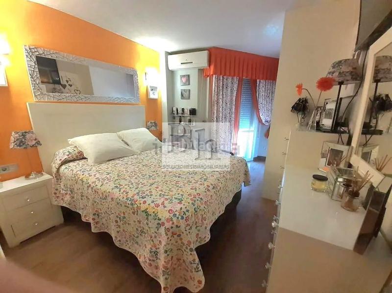 Foto b303e5b1-c536-49a5-9970-41a01e2d35c3. Piso blanhogar vende en zona pacífico estupendo piso en Málaga