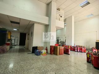 Locale commerciale in Avenida jose ortega y gasset 90. Blanhogar vende magnífico local en santa cristina!!!