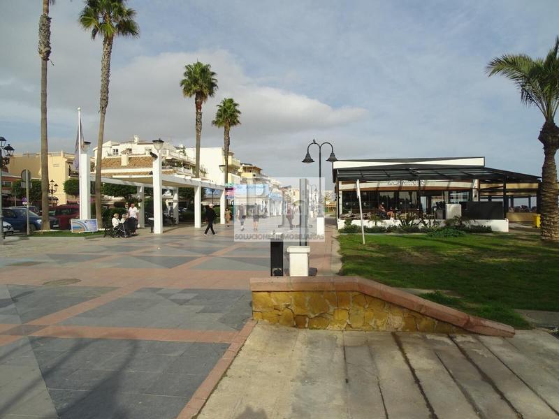 Foto 8eb2391f-c014-405a-b937-ea03f8463ef5. Monolocale con riscaldamento piscina in La Carihuela - Los Nidos Torremolinos