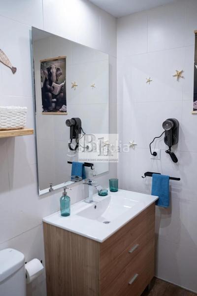 Foto a15efd0b-a551-44a1-855d-29b0b982dce5. Estudio blanhogar vende estudio con plaza de garaje y licencia turística en Torremolinos