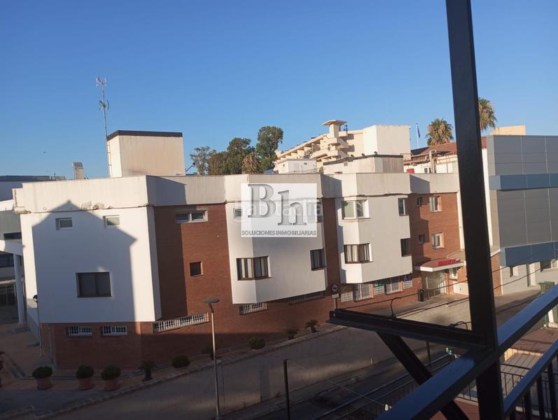 Foto 4db549fe-115e-4a77-9348-642e8b975fba. Piso oportunidad vivienda en Los Álamos! 1 dormitorio, ascensor, terraza, piscina, facil aparcamiento, vistas despejadadas, mejor ver.. en Torremolinos