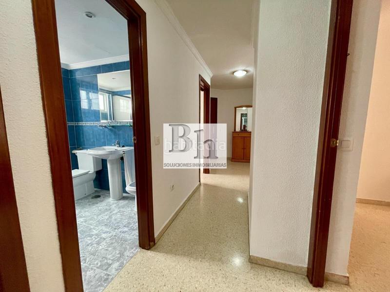 Foto 168dc5c6-9929-4deb-8dec-29e525245647. Appartamento in calle rodolfo halffter 5 in Santa Cristina - San Rafael Málaga