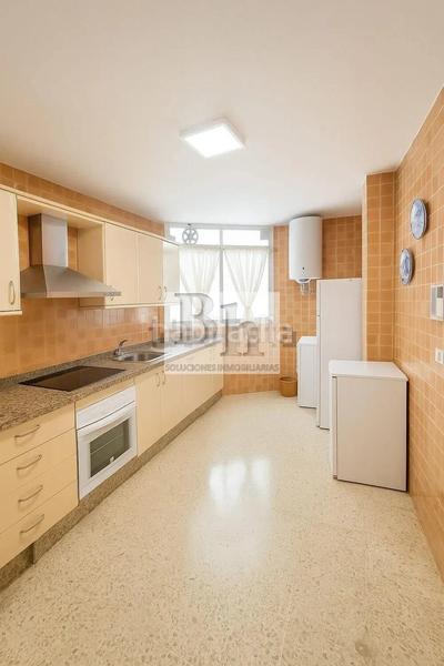 Foto af10e119-d92c-4d9f-85c8-fa8724cdca28. Appartamento in Parque Ayala - Jardín de la Abadía - Huelín Málaga