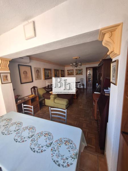 Foto d3107706-ad6d-4435-b9f1-aae1890d8431. Appartamento in Parque Ayala - Jardín de la Abadía - Huelín Málaga