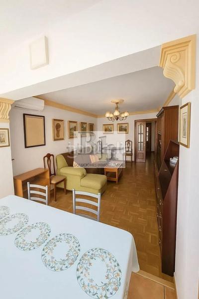 Foto e88fe576-7146-48d1-8c98-192404a1e3db. Appartamento in Parque Ayala - Jardín de la Abadía - Huelín Málaga