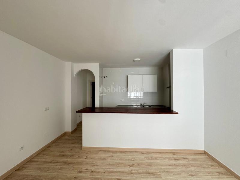 Foto 45569bc7-6a59-45ab-b395-2c53ec113418. Apartamento s junto a hospital civil en Málaga