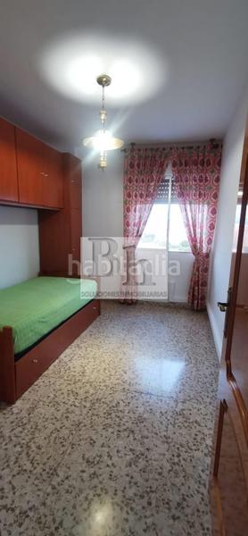 Foto ee313379-317c-40d7-9bee-c4e939e031e0. Alquiler piso blanhogar alquila piso en santa cristina en Málaga