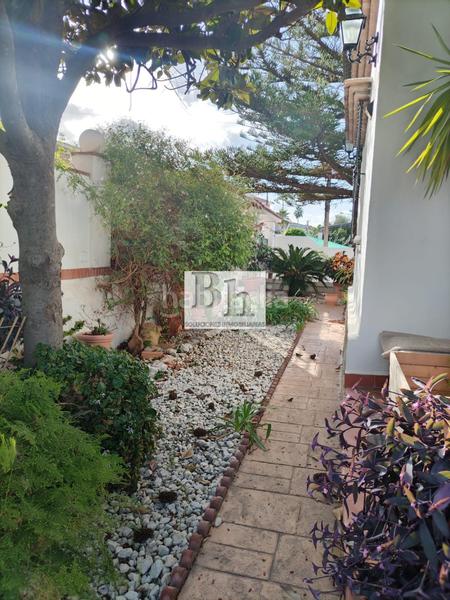 Foto 2ef8e4a8-1d12-4a48-8b9d-201355b0d7e5. Chalet avec parking dans Manantiales - Lagar - Cortijo Alhaurín de la Torre