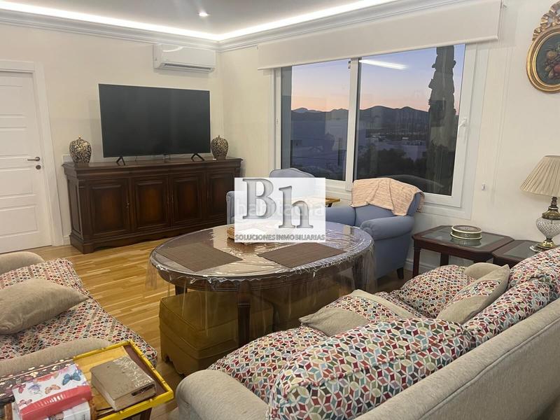 Foto 3a4e9360-9d72-4620-88d1-d83b3683565a. Chalet avec parking dans Manantiales - Lagar - Cortijo Alhaurín de la Torre