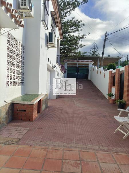 Foto 4f29b1e6-c6ef-4751-a88e-7fdb6f204ba1. Chalet avec parking dans Manantiales - Lagar - Cortijo Alhaurín de la Torre