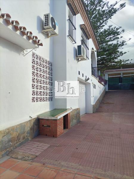 Foto 9b1f5848-eed3-4253-a61d-143fcdf5050f. Chalet avec parking dans Manantiales - Lagar - Cortijo Alhaurín de la Torre