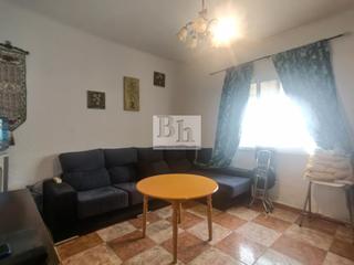 Pis  Calle cartajima 3. Blanhogar vende piso en camino san rafael!!!!