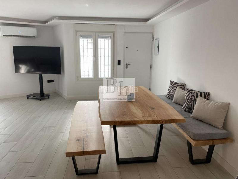 Foto 0b591b7b-f68c-4f9e-860a-9030cd57a57c. Maison jumelée avec piscine dans La Colina Torremolinos