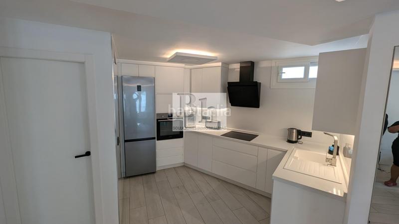 Foto 3298d5c6-7fd4-4999-9a68-9a6c162e1200. Maison jumelée avec piscine dans La Colina Torremolinos