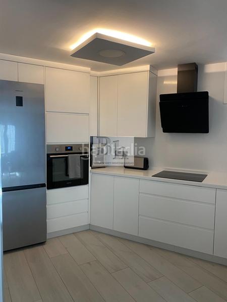 Foto 84b10c9d-43cb-44c4-8874-893b81e81c30. Maison jumelée avec piscine dans La Colina Torremolinos