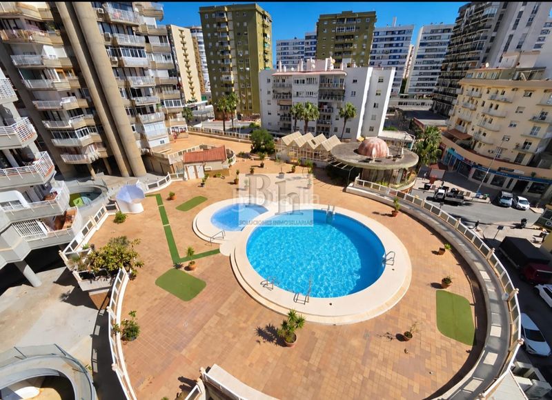 Foto acf5f5e5-8d96-4150-a604-694e586b7d20. Pis amb piscina a Manantiales-Estación de Autobuses Torremolinos