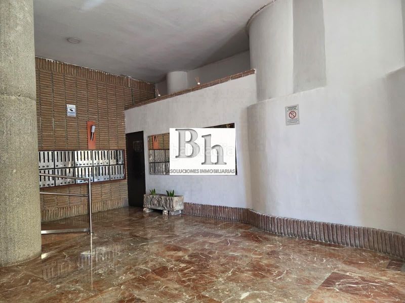 Foto e8f11472-109a-4a53-bbba-0b3987d9378d. Pis amb piscina a Manantiales-Estación de Autobuses Torremolinos