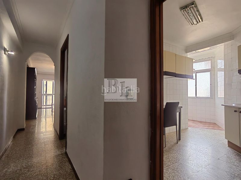 Foto f0f72dd4-2df6-4eca-b980-234558e93318. Pis a La Luz - El Torcal Málaga