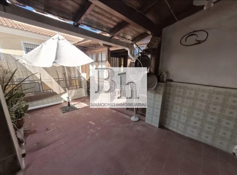 Foto b2b35fe9-af9b-4275-8e76-a2769bccc23f. Casa adossada a El Molinillo - Capuchinos Málaga
