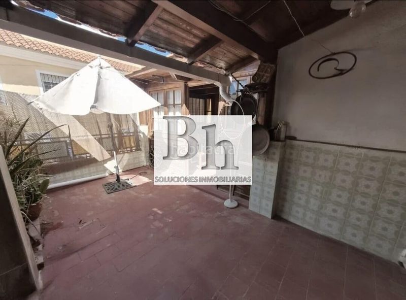 Foto e6acacb0-ef3e-46e5-af20-92c7171ba444. Casa adossada a El Molinillo - Capuchinos Málaga