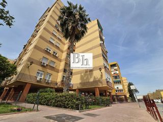 Flat in Dos Hermanas - Nuevo San Andrés. Exclusiva vivienda con  parking asignado en la urbanización barc