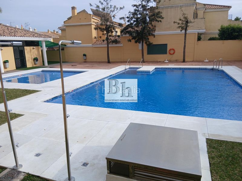 Foto 107dd733-ffec-441a-9337-26e73b212ff5. Chalet mit parking pool in Distrito Zeta - Recinto Ferial Cortijo de Torres Málaga