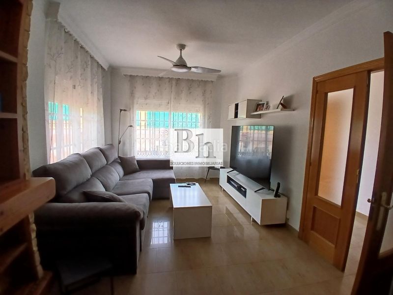 Foto 4f2cf1d0-facc-4e01-8b7b-17fa80879efe. Chalet mit parking pool in Distrito Zeta - Recinto Ferial Cortijo de Torres Málaga