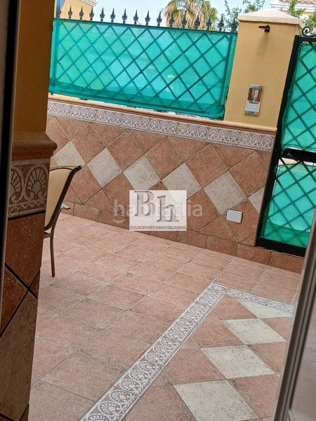 Foto 824a9b2d-5679-4e60-a70a-9899e9336911. Chalet mit parking pool in Distrito Zeta - Recinto Ferial Cortijo de Torres Málaga