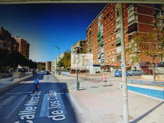 Pis a Calle MIRAPETUNIAS