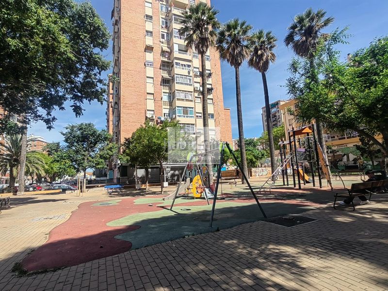 Foto d3e9bd94-5d84-4e87-817f-69c291ea1ec3. Pis a calle gaucin 21 a La Luz - El Torcal Málaga