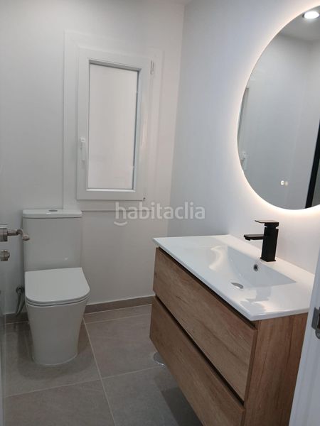 Foto 7b02c700-cdcd-42dd-8ee2-49a5e37a8491. Pis a Gibralfaro Málaga