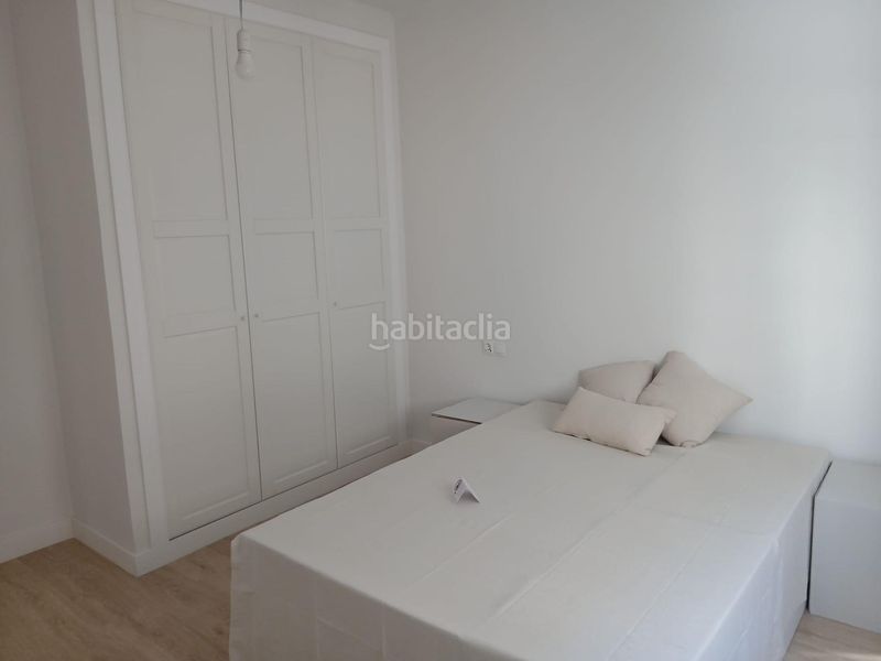 Foto f8ee99c3-cc68-4731-b3d0-3d8e7b4863b7. Pis a Gibralfaro Málaga