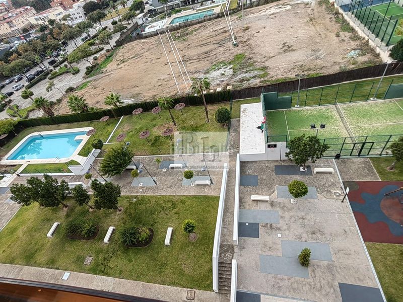Foto bc0fef67-c5fb-4373-a98f-f8644ed8a487. Àtic amb aparcament piscina a El Consul - Ciudad Universitaria - El Romeral Málaga