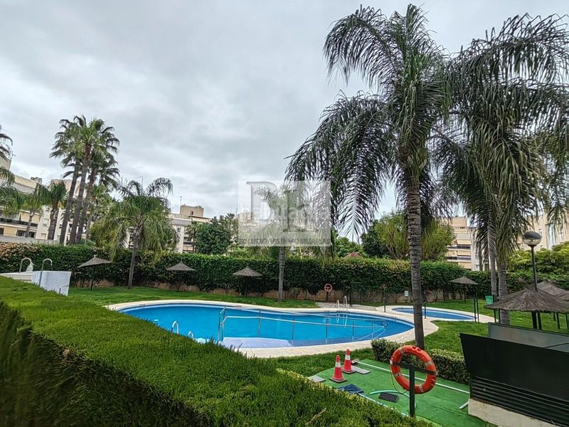 Foto 93a0ee8b-6507-4647-9cae-e8cb81284738. Àtic amb calefacció aparcament piscina a Churriana - El Pizarrillo - La Noria - Guadalsol Málaga