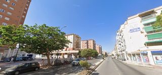Pis a La Luz - El Torcal. Blanhogar vende piso a la altura del metro del torcal