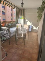 Flat  Calle rodolfo halffter. Blanhogar vende magnífico piso en el duende!!!!