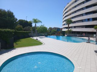 Miete Etagenwohnung  Plaza manos unidas. Alquilo piso nuevo, de 2 dormitorios, 2 baños. 2plazas de garaje