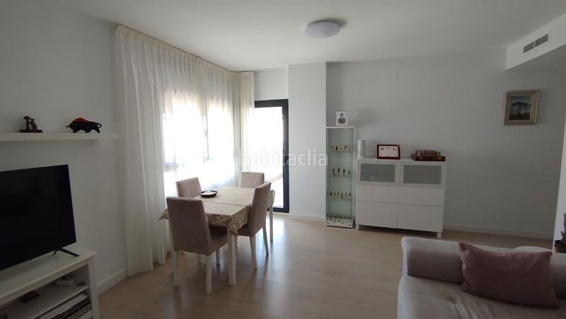 Foto 4834ea95-328e-41e1-91fc-dd4ef2272e50. Alquiler piso alquilo piso nuevo, de 2 dormitorios, 2 baños. 2plazas de garaje y trastero en Málaga