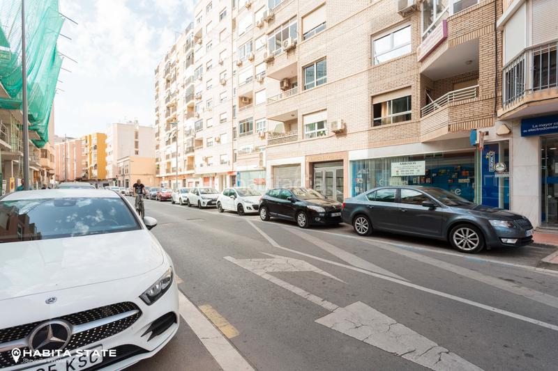 Foto 646ef3a4-def2-4fdc-b20c-7e12be1218ff. Affitto locale commerciale in avenida nuestra señora de montserrat 33 in Almería