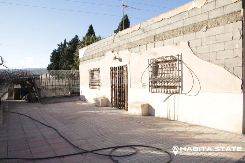 Foto 6ee27e22-7cb3-488e-9c0d-9c78d741909c. Finca rústica en calle platanera 4 parcelas urbanas a escasos 10 minutos del centro de almería en Viator