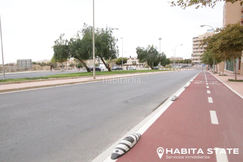 Foto ec894385-2797-465e-81d1-0b99c972ea68. Miete geschäftsraum in calle médico francisco pérez company 19 in Almería