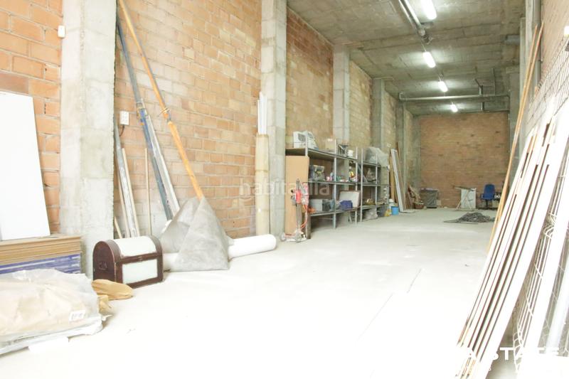 Foto 18defdec-2ddd-4ee0-b085-abacdd5b8a54. Rent business premise in calle médico francisco pérez company 19 in Almería