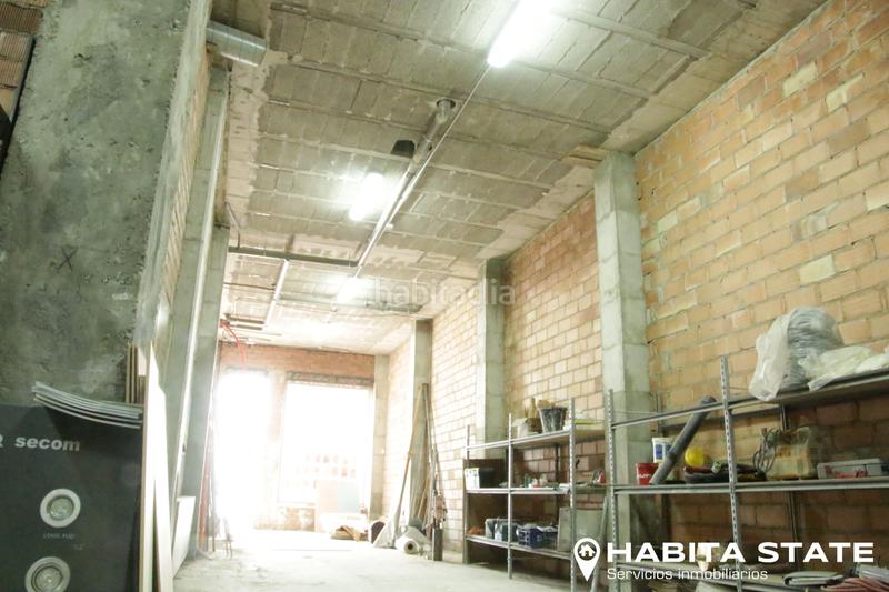 Foto 6b599568-6a7f-4ff2-9d05-0bcf2cbd4953. Rent business premise in calle médico francisco pérez company 19 in Almería